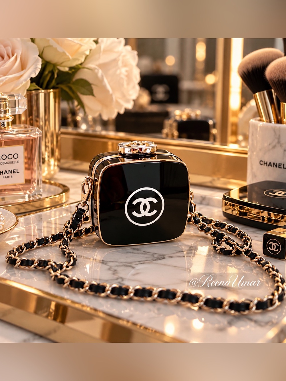 Mini Chain Clutch – Preloved